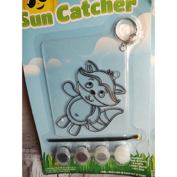 Paint Your Own Sun Catcher key chain Raccoon Cat Dog Great Gift New With Damage - Picture 2 of 5
